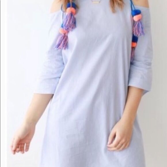 NWT - America & Beyond Cold Shoulder Strip… - Picture 3 of 12